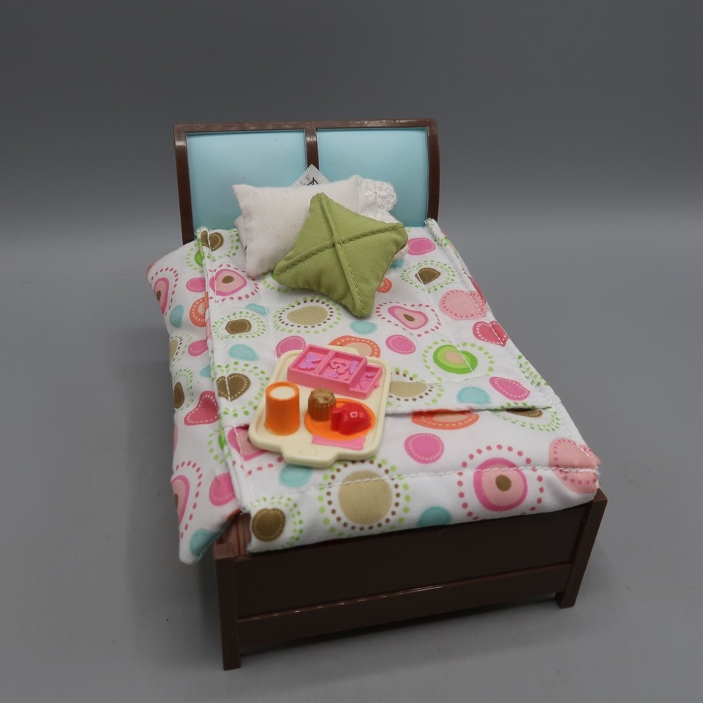 Fisher Price Loving Family Dollhouse 2007 Double Bed w/ Quilted Coverlet pillows
